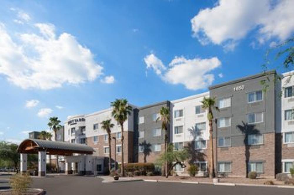 Courtyard By Marriott Phoenix West-Avondale 1