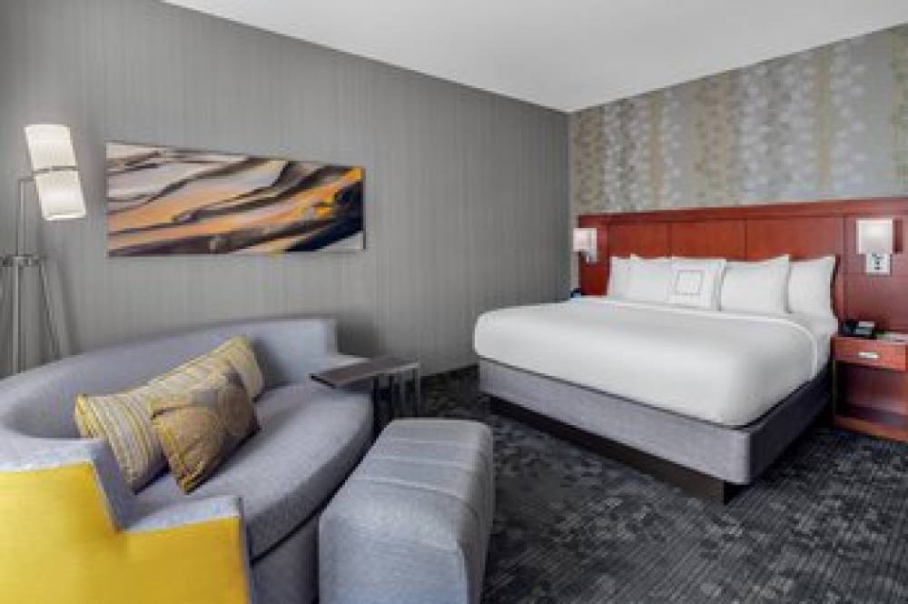 Courtyard By Marriott Pittsburgh Airport 6