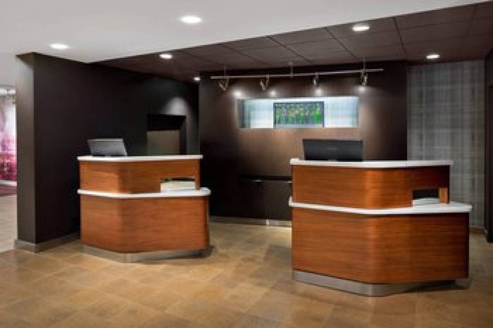 Courtyard By Marriott Pittsburgh Airport 3