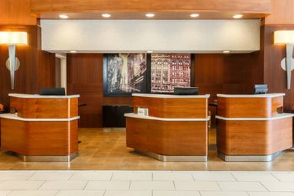 Courtyard By Marriott Pittsburgh Downtown 3