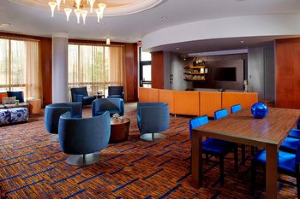 Courtyard By Marriott Pittsburgh Greensburg 1