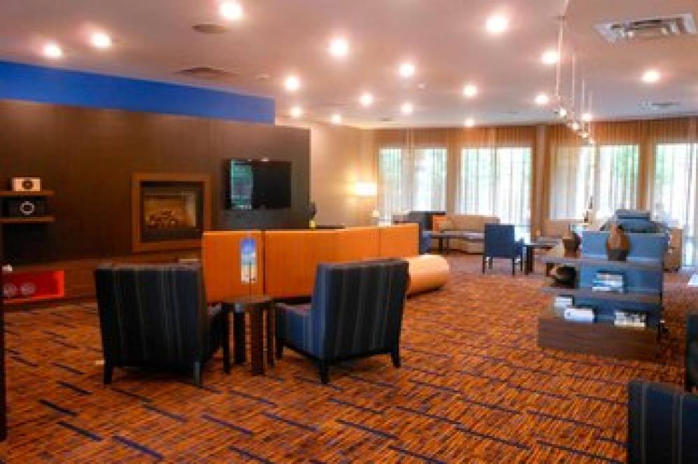 Courtyard By Marriott Pittsburgh Monroeville 4