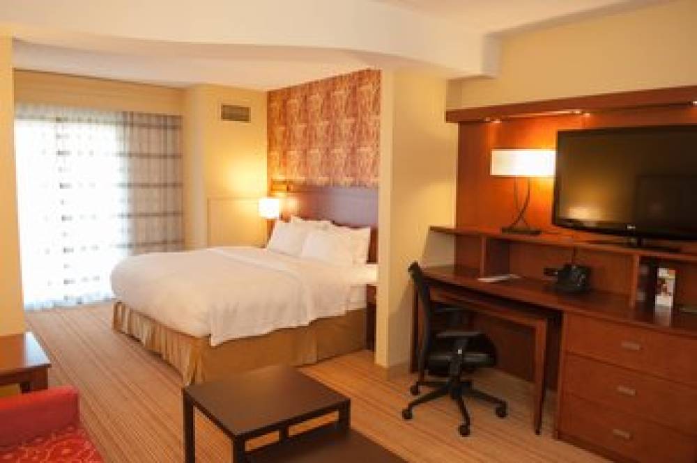 Courtyard By Marriott Pittsburgh North-Cranberry Woods 10