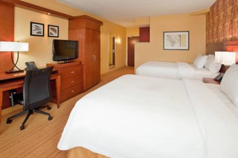 Courtyard By Marriott Pittsburgh North-Cranberry Woods 4