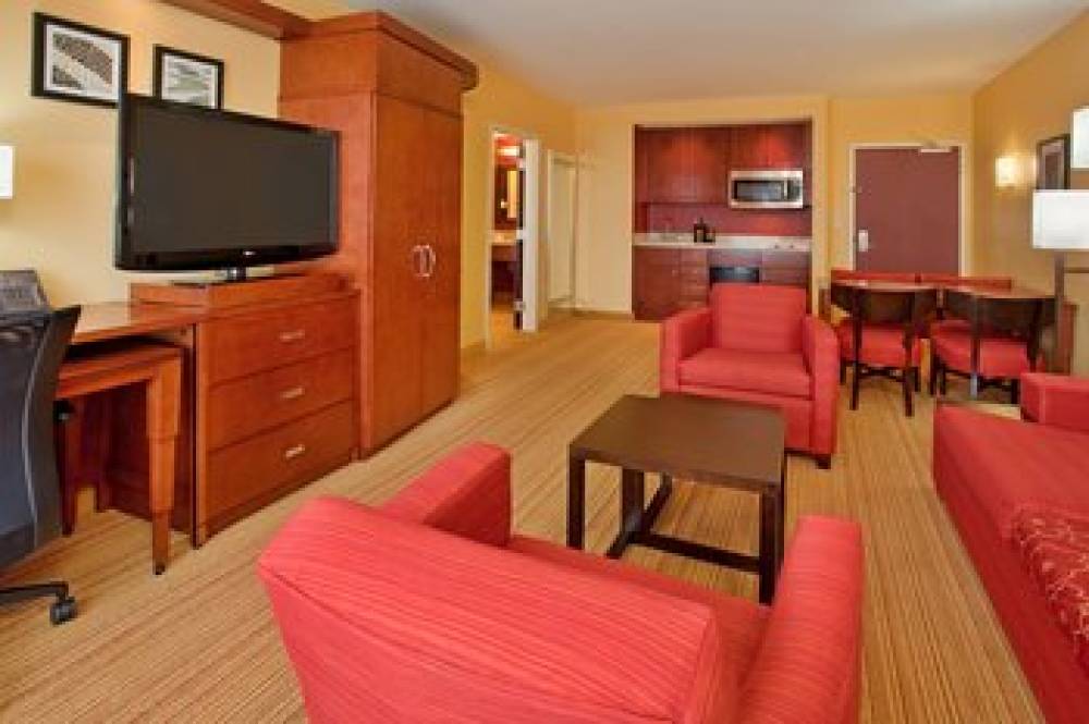 Courtyard By Marriott Pittsburgh North-Cranberry Woods 7