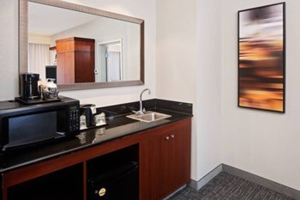 Courtyard By Marriott Pittsburgh West Homestead Waterfront 10