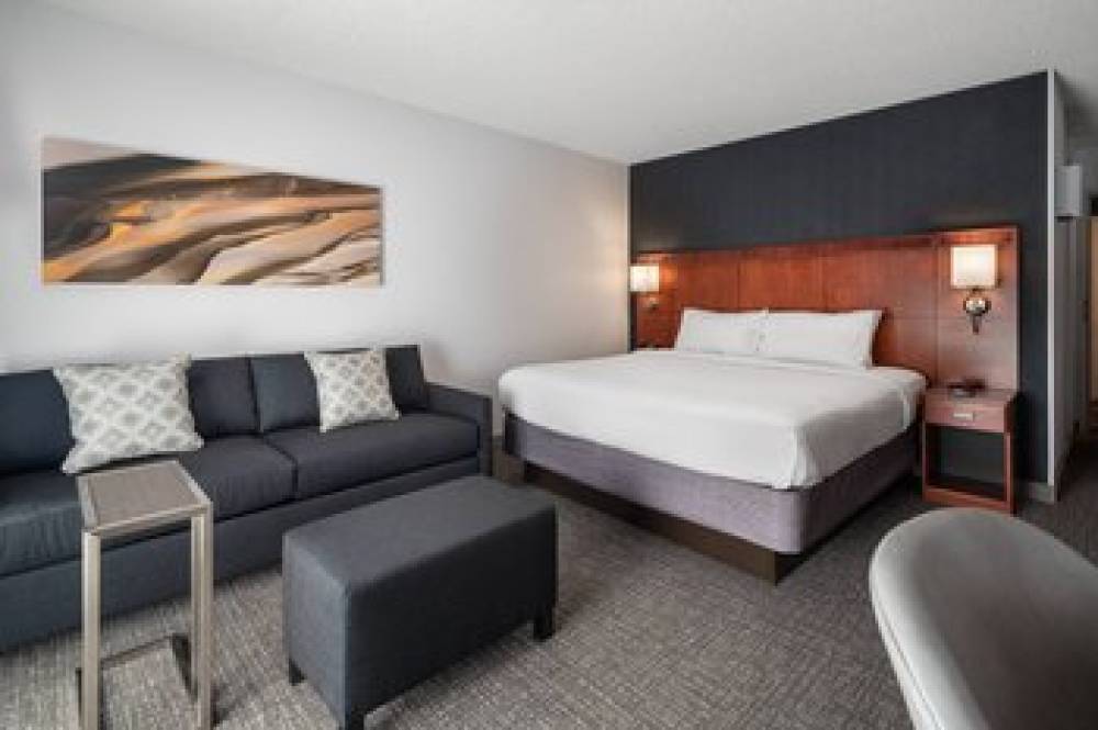 Courtyard By Marriott Pleasanton 8