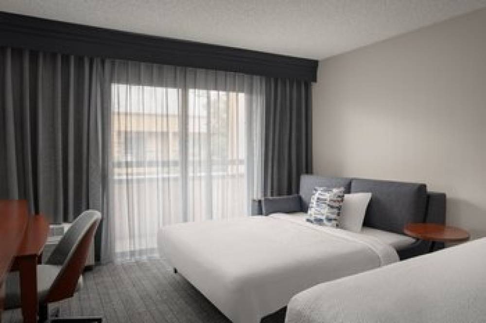 Courtyard By Marriott Portland Beaverton 7