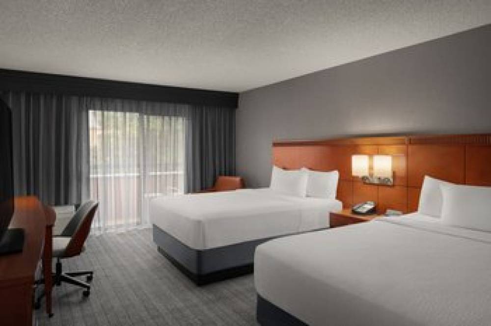 Courtyard By Marriott Portland Beaverton 6