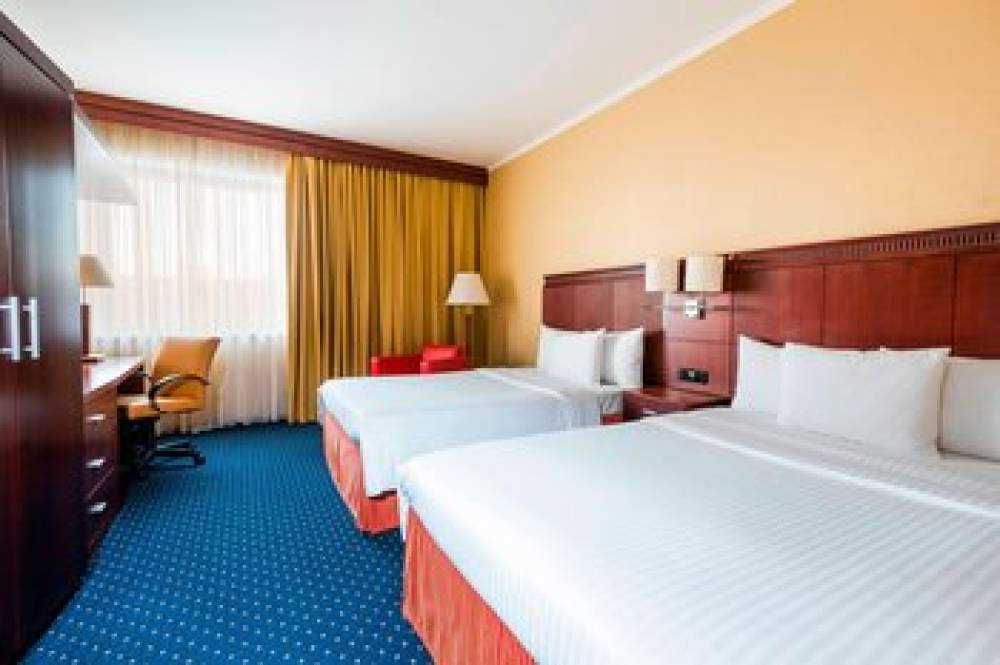 Courtyard By Marriott Prague City 9