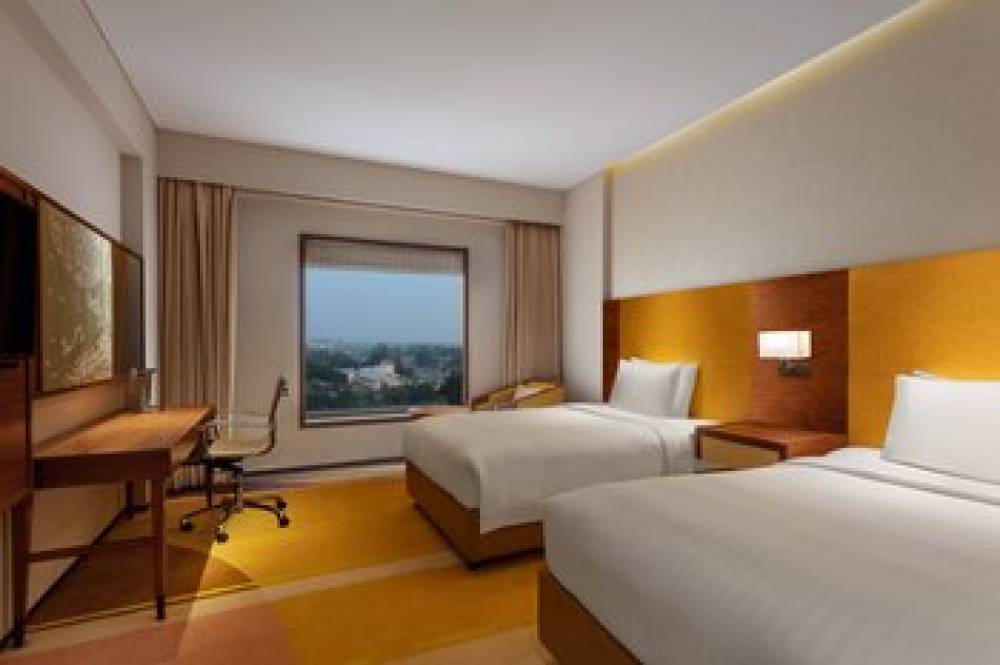 Courtyard By Marriott Raipur 6