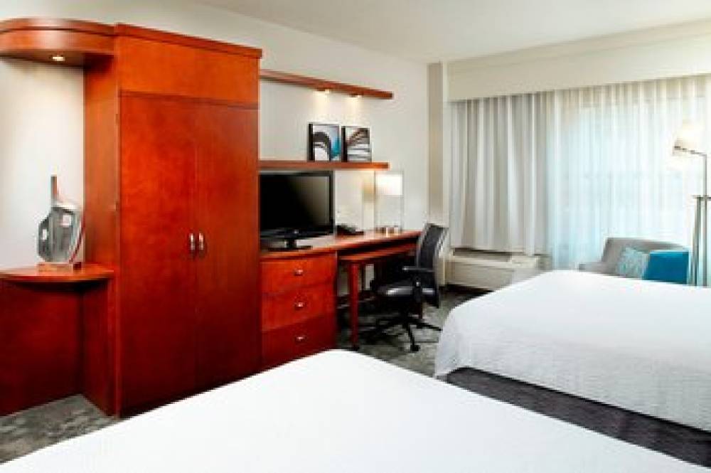 Courtyard By Marriott Reading Wyomissing 10