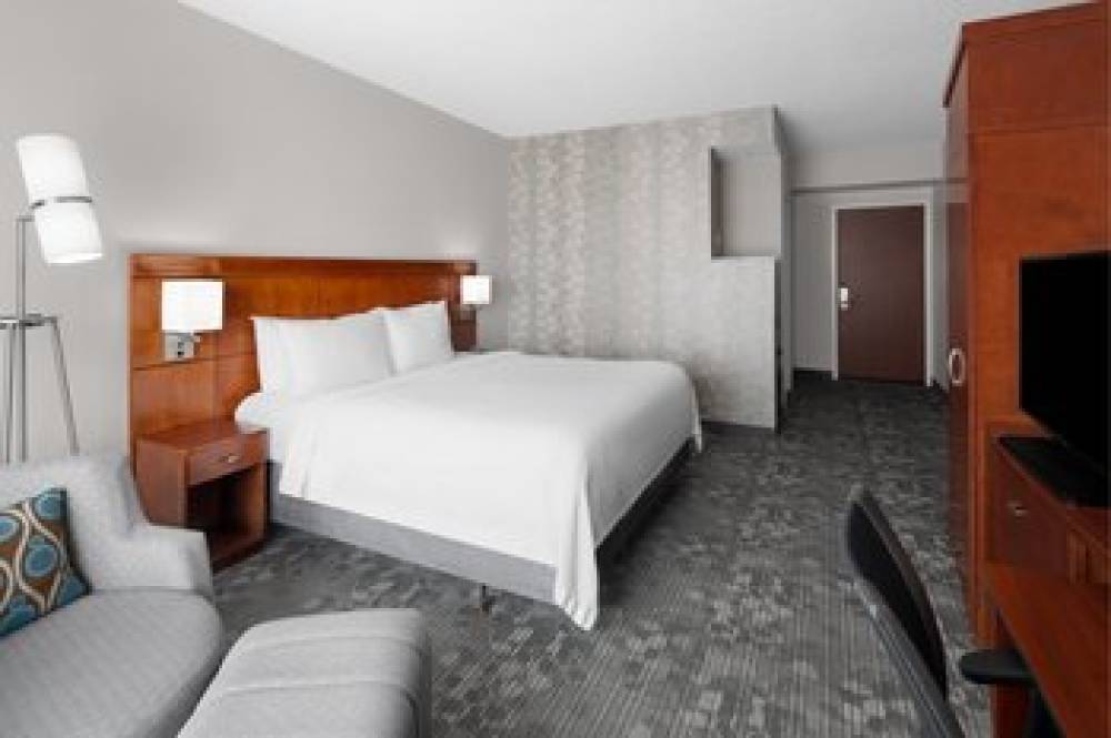 Courtyard By Marriott Reading Wyomissing 8