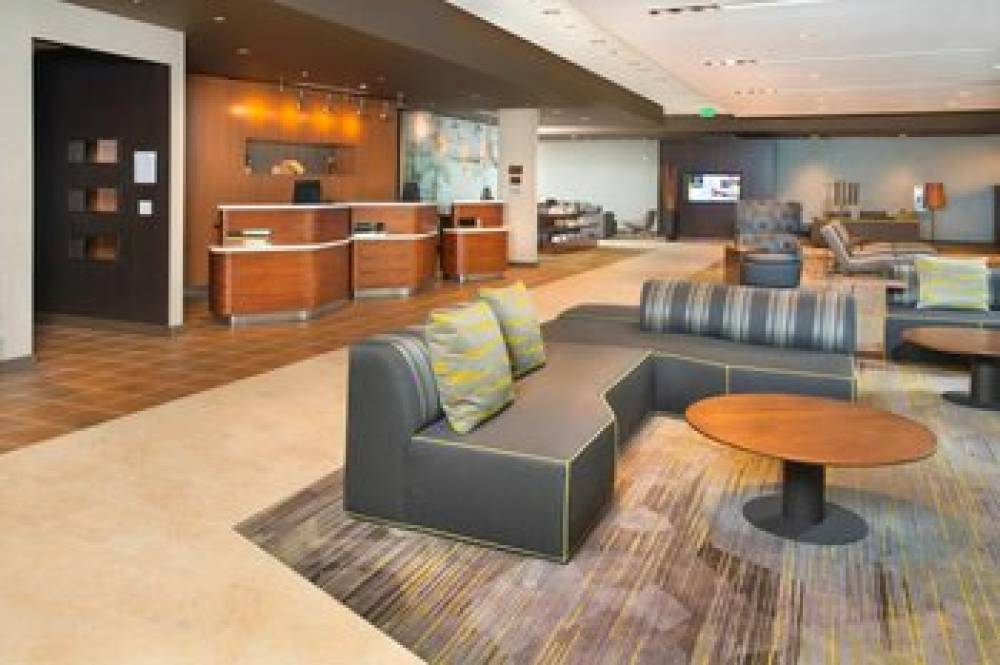 Courtyard By Marriott Redwood City 4