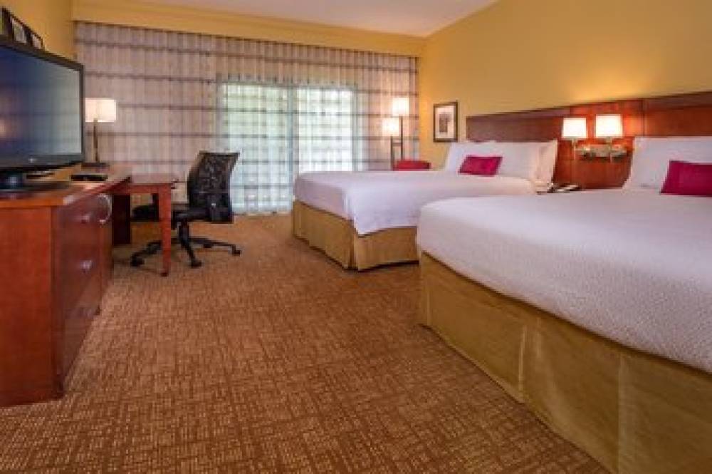 Courtyard By Marriott Richmond West 6