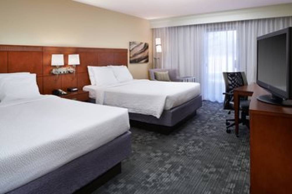 Courtyard By Marriott Rockford 8