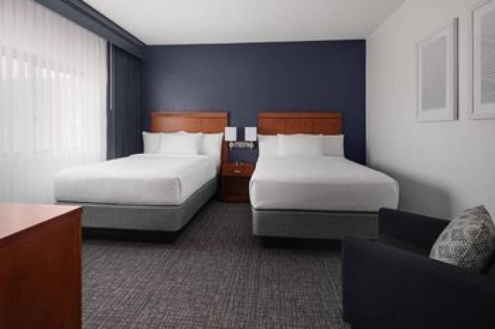 Courtyard By Marriott Rockville 6