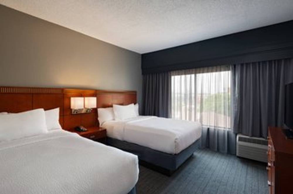 Courtyard By Marriott San Antonio Airport 10