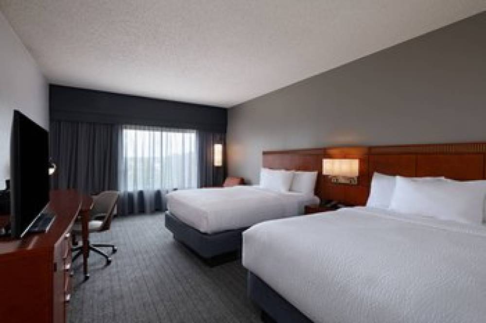 Courtyard By Marriott San Antonio Airport 5