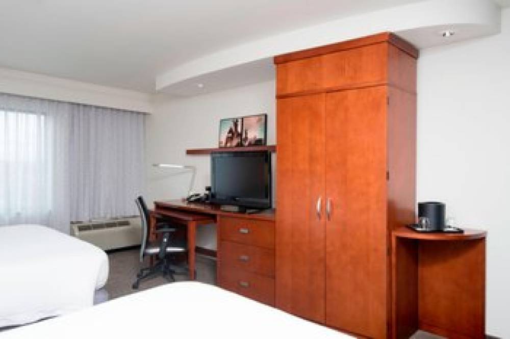 Courtyard By Marriott San Antonio North-Stone Oak At Legacy 9