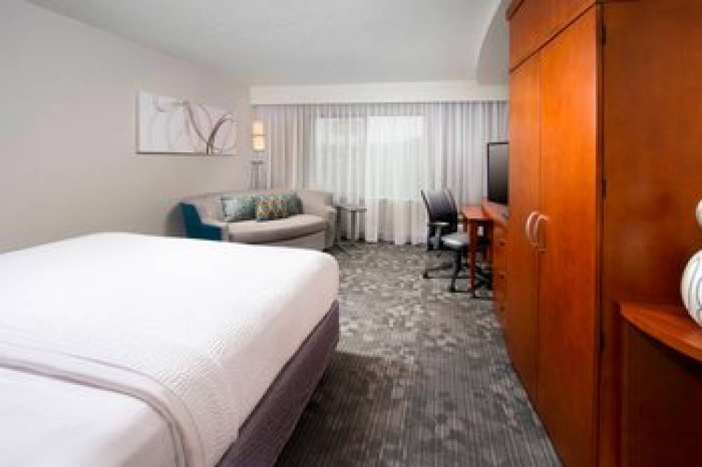 Courtyard By Marriott San Antonio SeaWorld Lackland 8