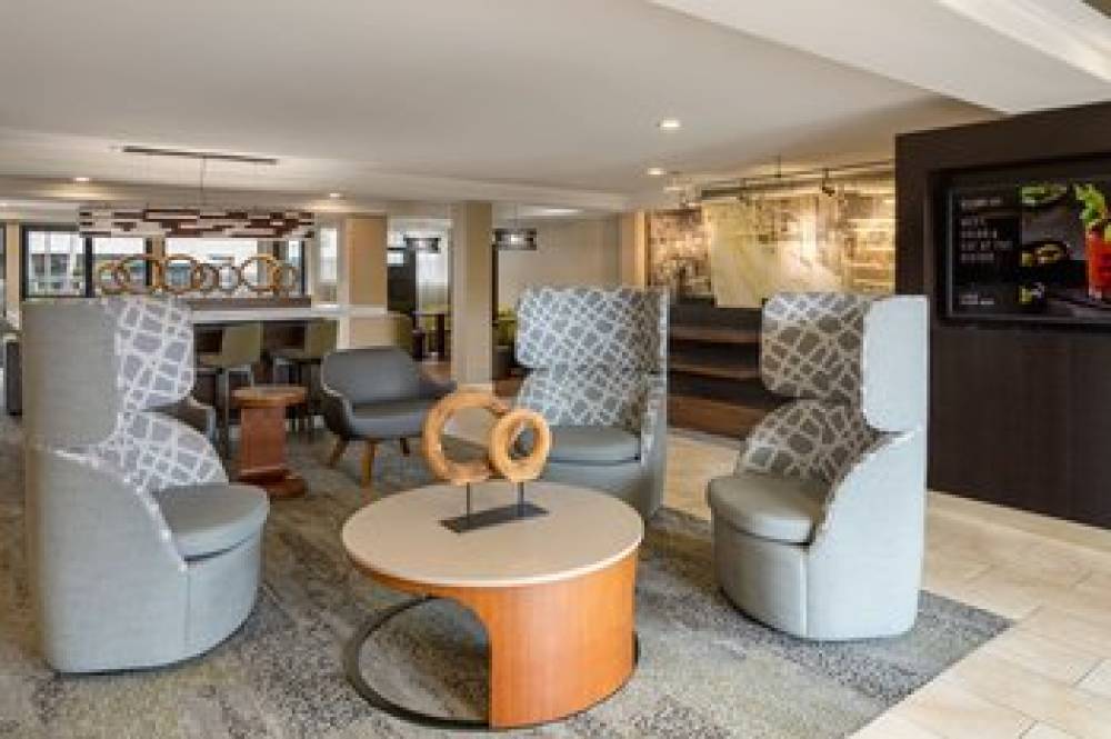 Courtyard By Marriott San Diego Del Mar Solana Beach 10