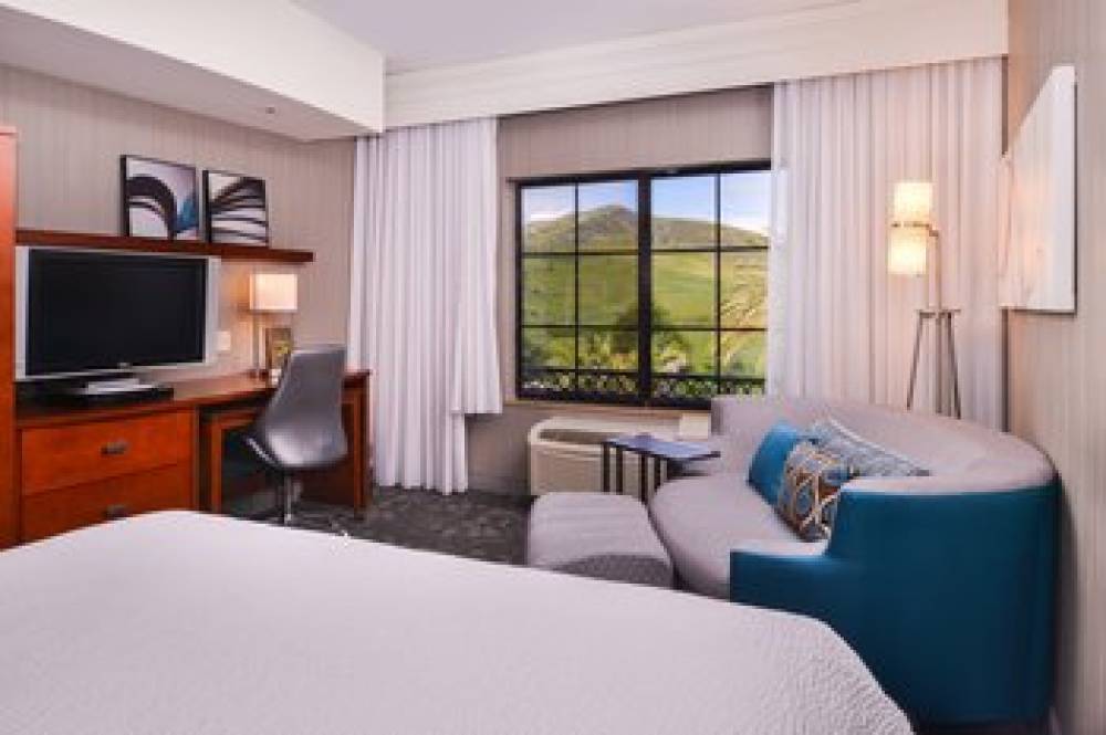 Courtyard By Marriott San Luis Obispo 10