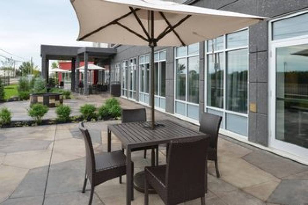 Courtyard By Marriott Saskatoon Airport