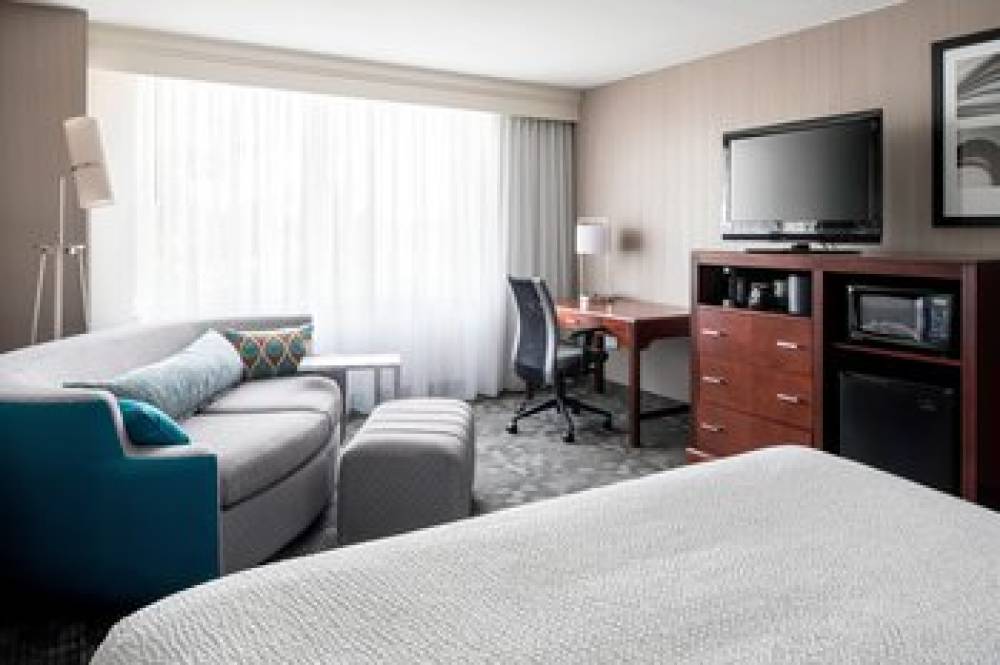 Courtyard By Marriott Seattle Federal Way 1