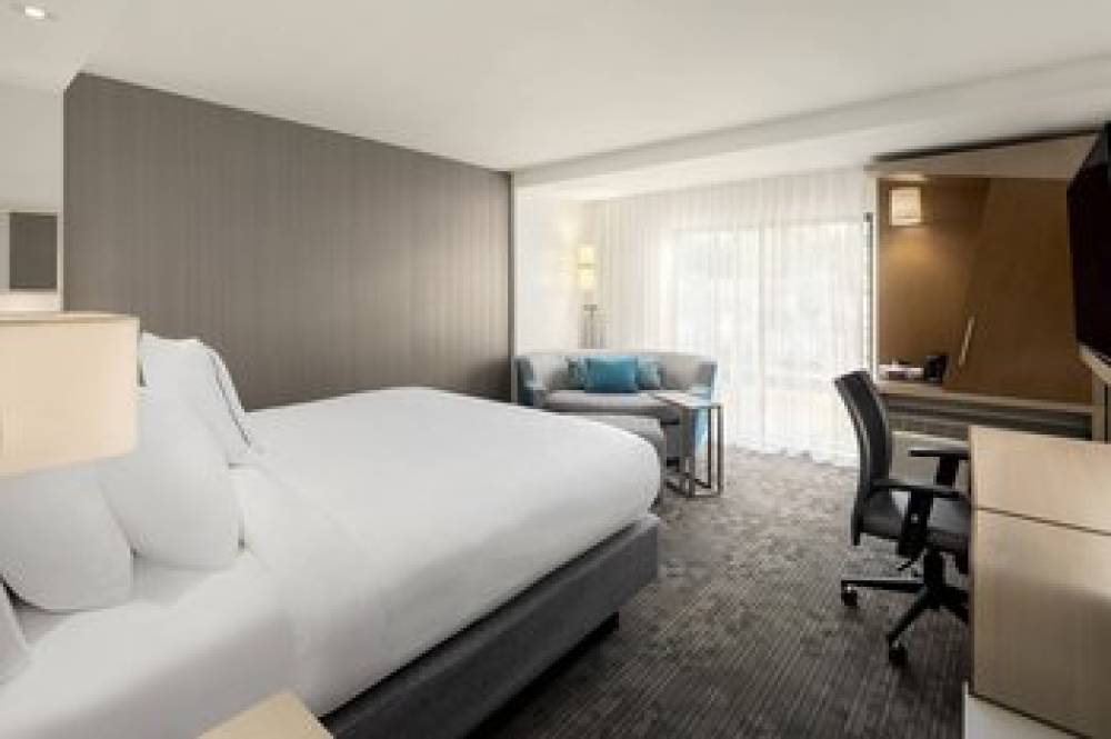 Courtyard By Marriott Seattle Northgate 9