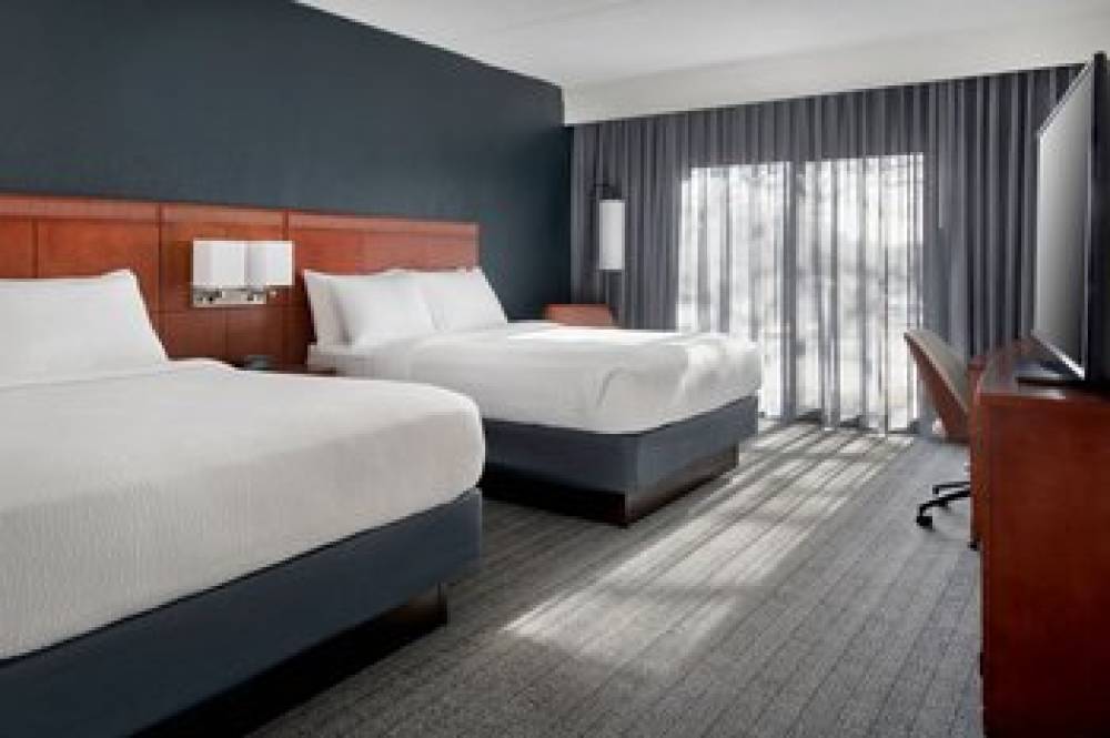 Courtyard By Marriott Silver Spring North-White Oak 7