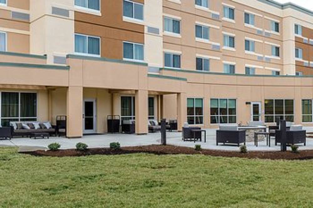 Courtyard By Marriott Somerset 5