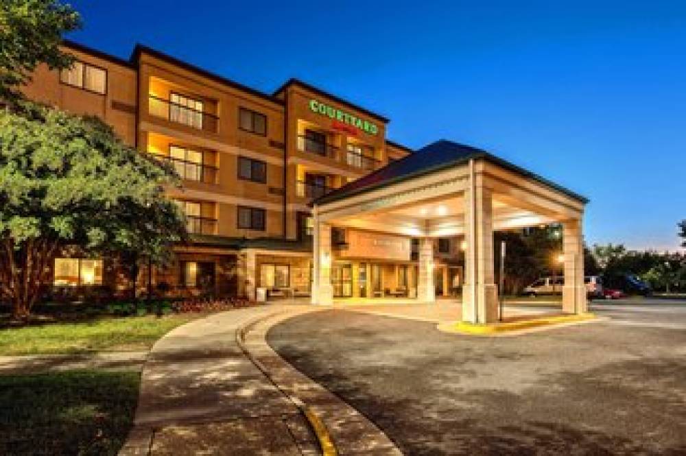 Courtyard By Marriott Springfield 4