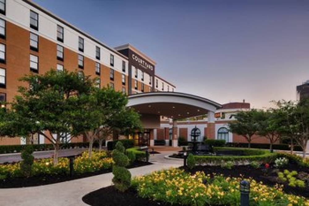 Courtyard By Marriott Springfield Downtown 2