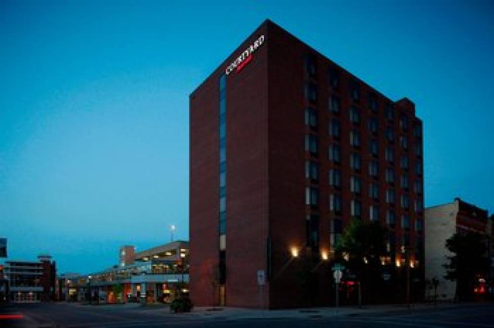 Courtyard By Marriott St Cloud 2