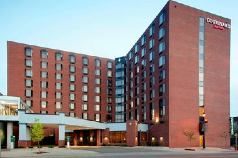 Courtyard By Marriott St Cloud 4