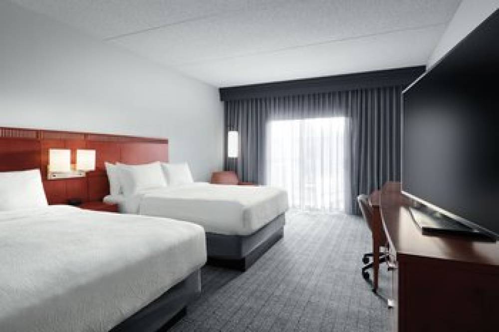 Courtyard By Marriott St Louis Westport Plaza 6