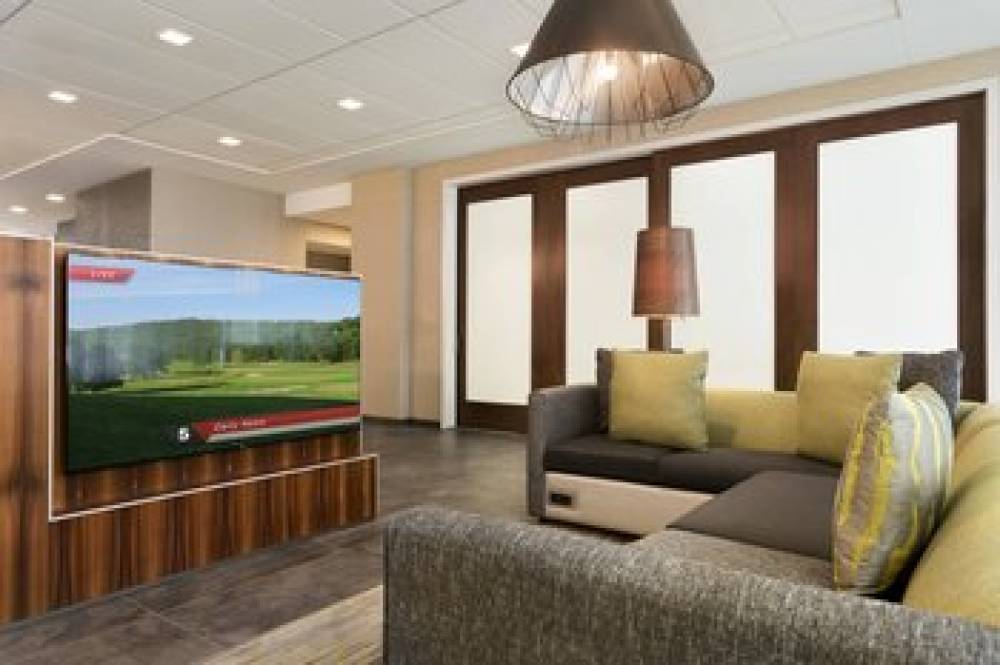 Courtyard By Marriott St Paul Woodbury 5