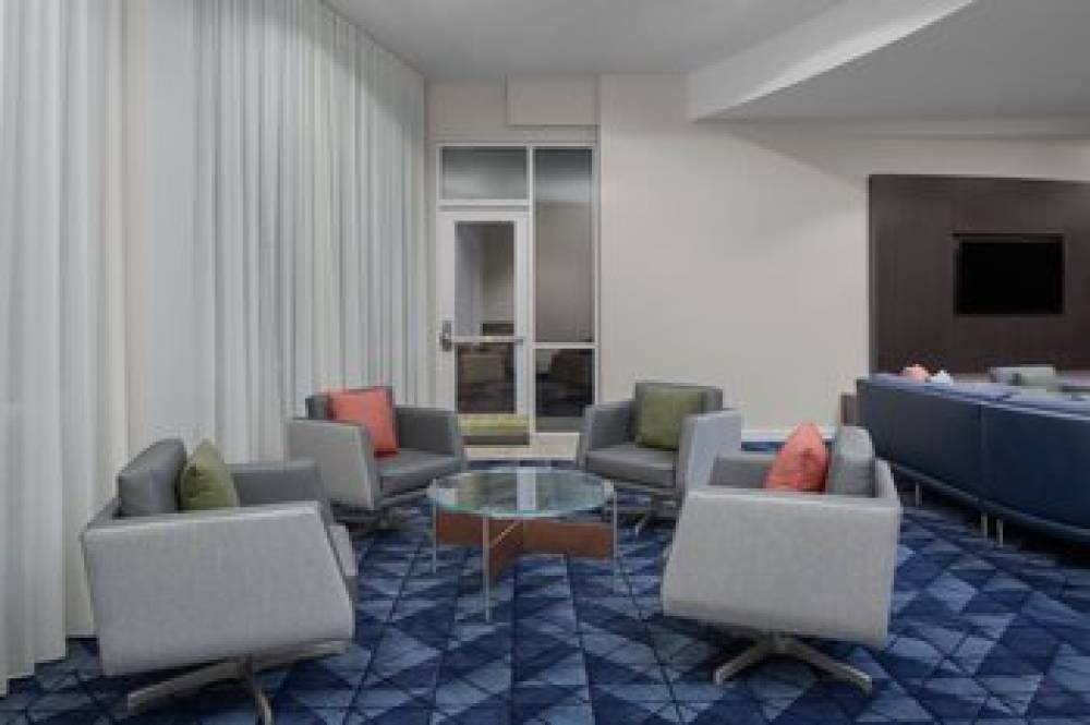 Courtyard By Marriott Tampa Oldsmar 6