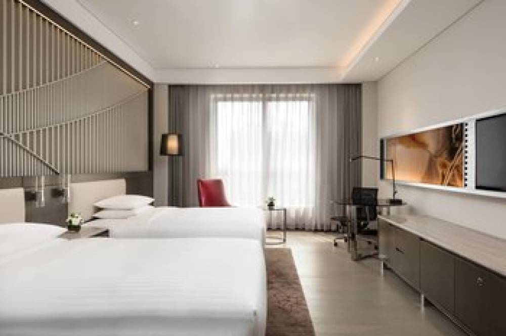 Courtyard By Marriott Tianjin Hongqiao 8