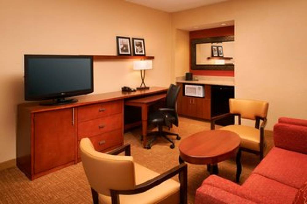 Courtyard By Marriott Toledo Airport Holland 10