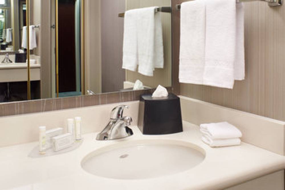 Courtyard By Marriott Toledo Rossford Perrysburg 9