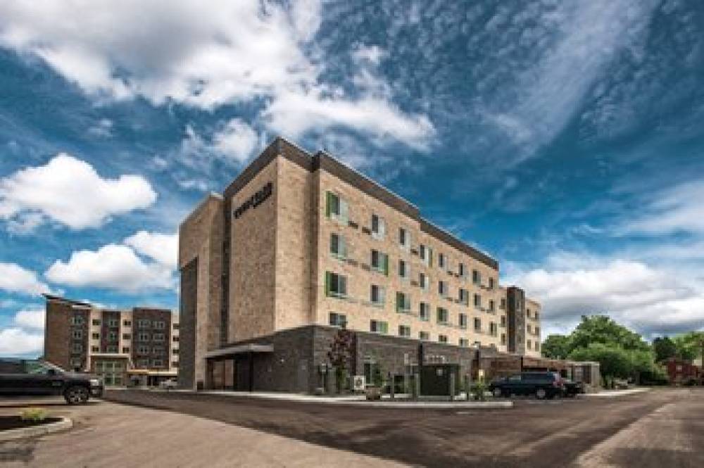 Courtyard By Marriott Toledo West 2