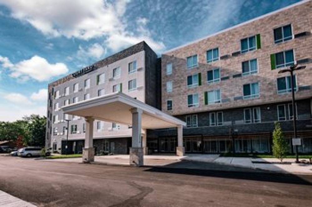 Courtyard By Marriott Toledo West 3