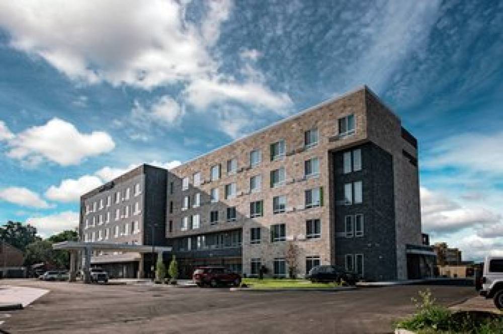 Courtyard By Marriott Toledo West 1