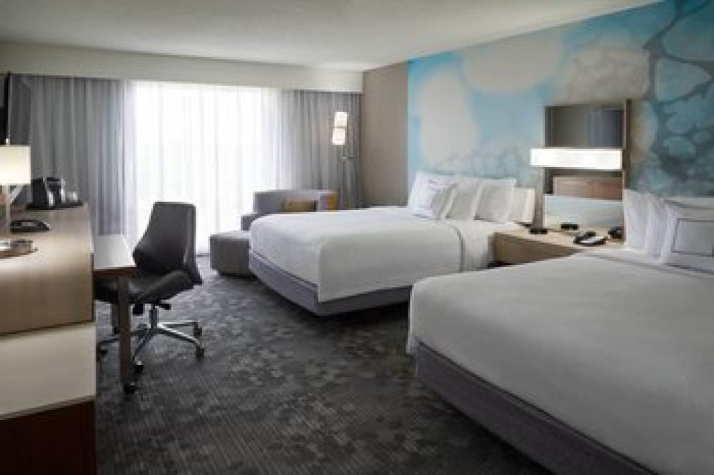 Courtyard By Marriott Toronto Airport 5