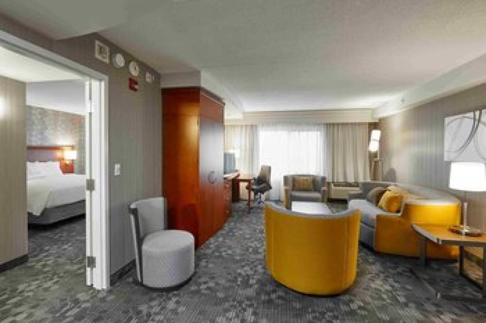 Courtyard By Marriott Toronto Brampton 8