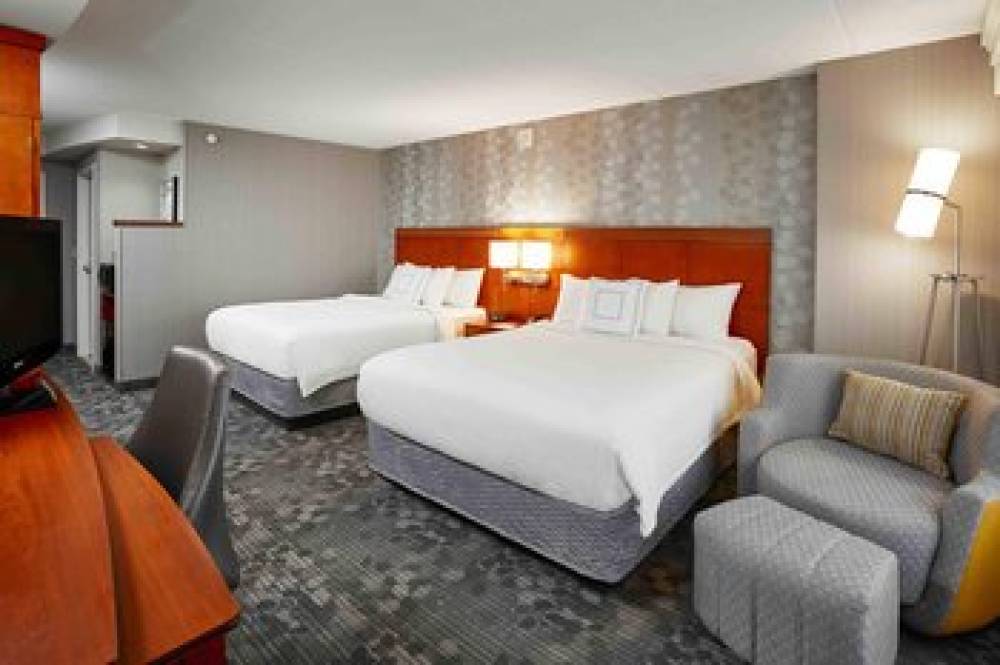 Courtyard By Marriott Toronto Brampton 4