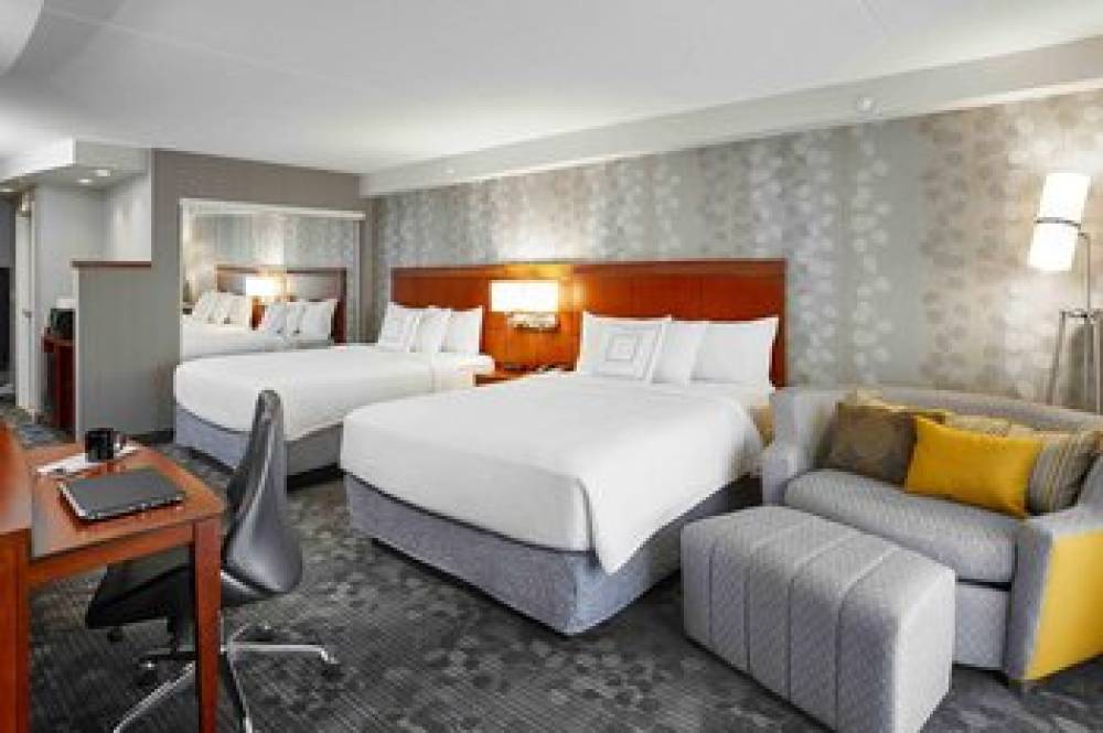 Courtyard By Marriott Toronto Brampton 5