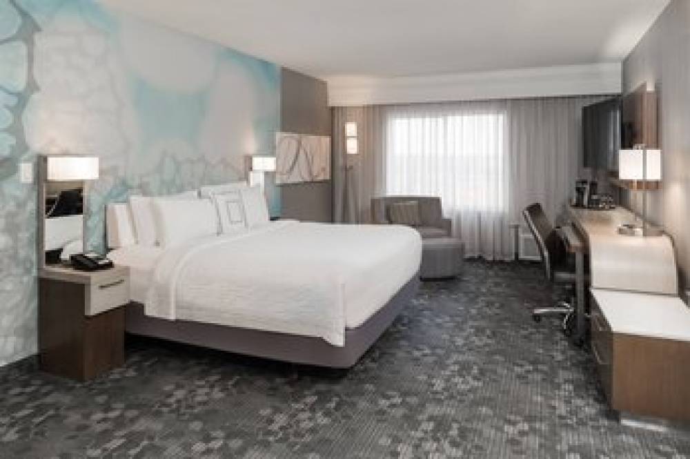 Courtyard By Marriott Toronto Vaughan 9